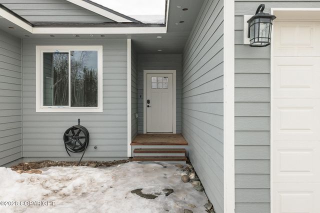 4657 N Edenfield Road, Wasilla, AK 99654