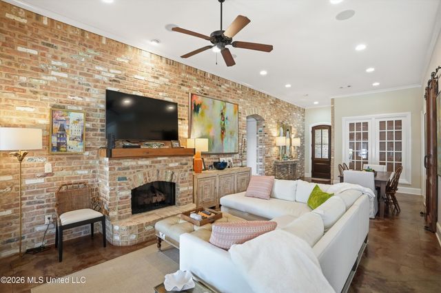 111 Bridgewater Drive, Madison, MS 39110