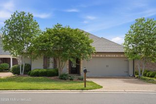 111 Bridgewater Drive, Madison, MS 39110
