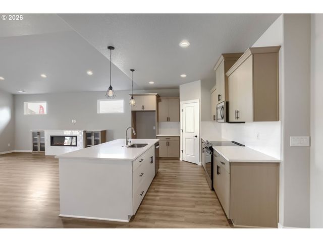 13100 Ne 108TH Cir, Vancouver, WA 98682