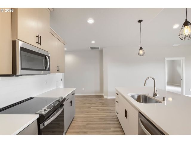 13100 Ne 108TH Cir, Vancouver, WA 98682