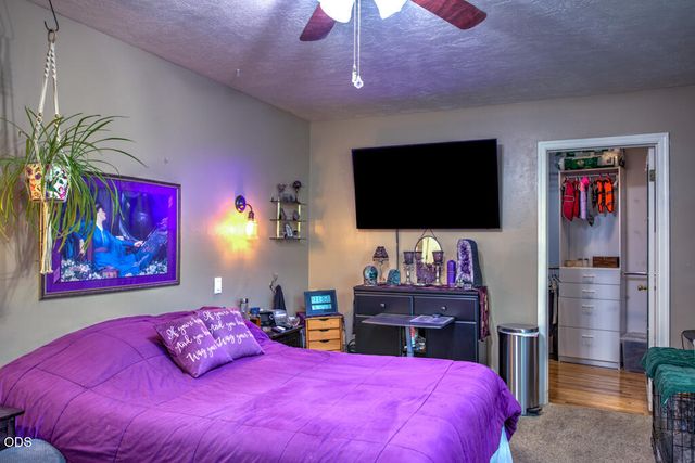 1012 NE Hefley Street, Grants Pass, OR 97526