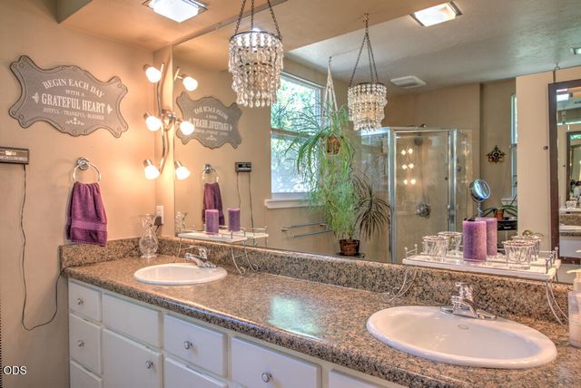 1012 NE Hefley Street, Grants Pass, OR 97526