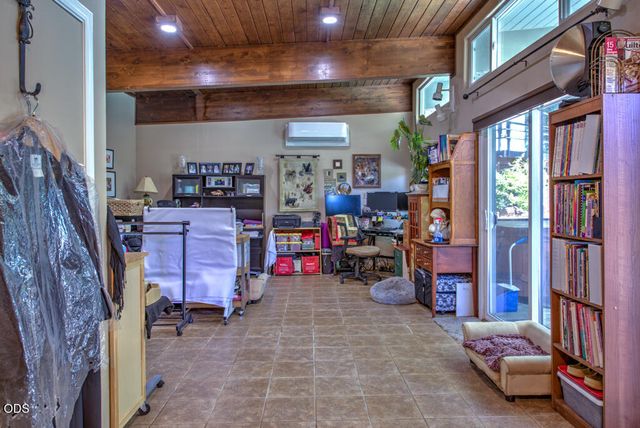 1012 NE Hefley Street, Grants Pass, OR 97526