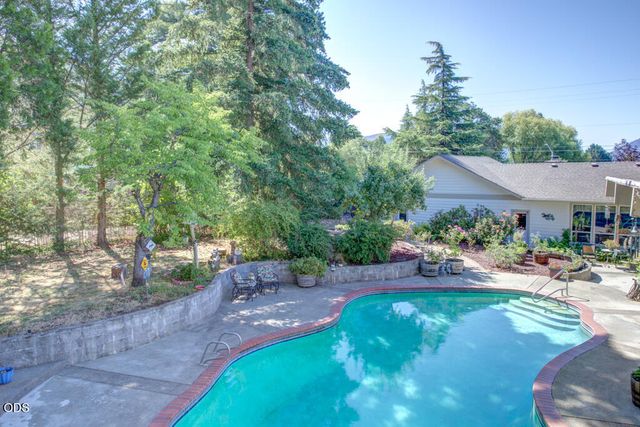 1012 NE Hefley Street, Grants Pass, OR 97526