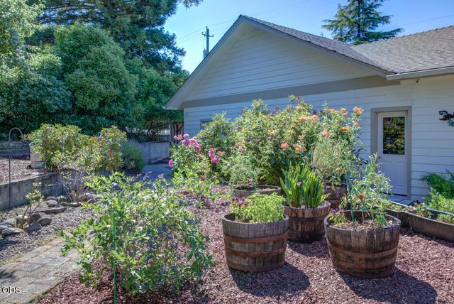 1012 NE Hefley Street, Grants Pass, OR 97526