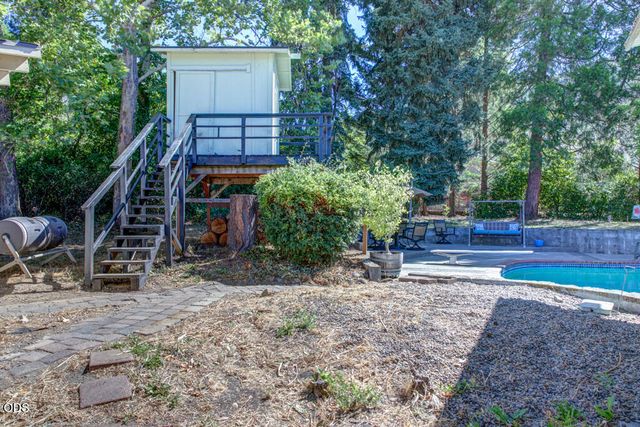 1012 NE Hefley Street, Grants Pass, OR 97526
