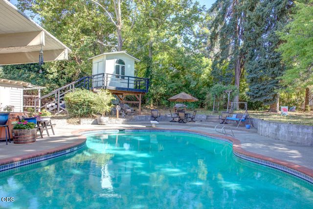 1012 NE Hefley Street, Grants Pass, OR 97526