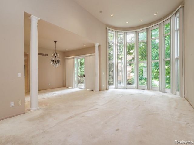 43564 Scenic Lane, Northville, MI 48167