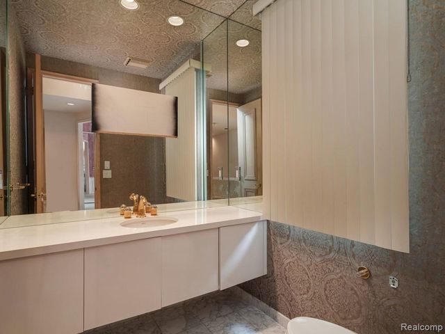 43564 Scenic Lane, Northville, MI 48167