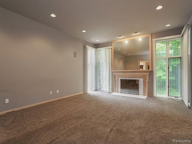 43564 Scenic Lane, Northville, MI 48167