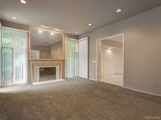43564 Scenic Lane, Northville, MI 48167
