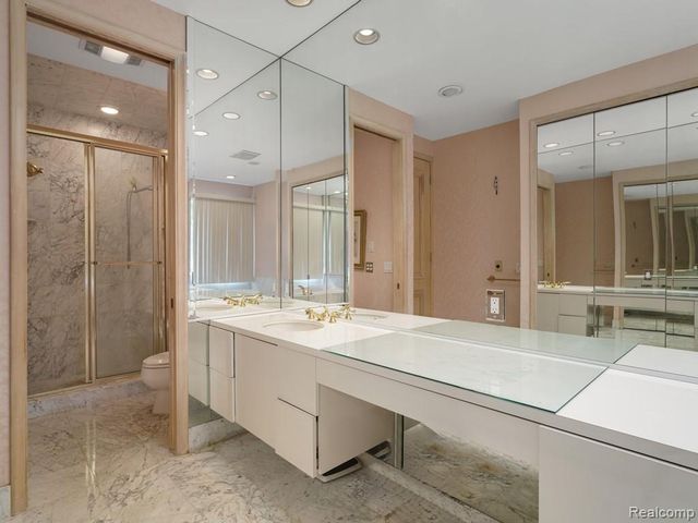 43564 Scenic Lane, Northville, MI 48167