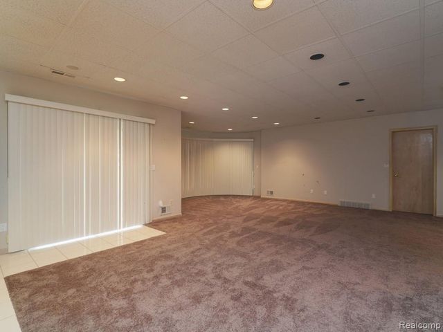 43564 Scenic Lane, Northville, MI 48167