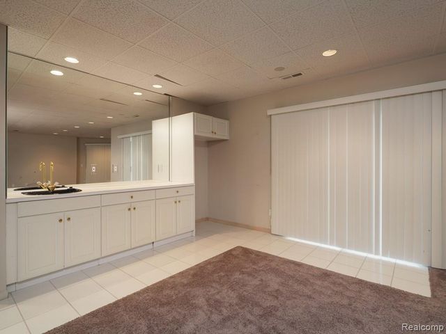43564 Scenic Lane, Northville, MI 48167