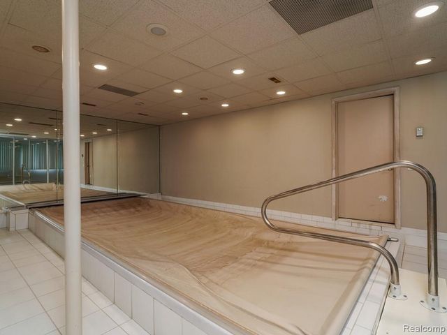 43564 Scenic Lane, Northville, MI 48167