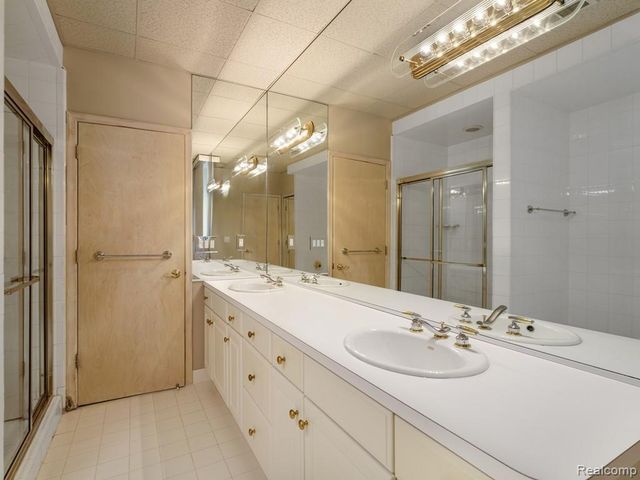 43564 Scenic Lane, Northville, MI 48167