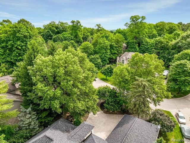 43564 Scenic Lane, Northville, MI 48167