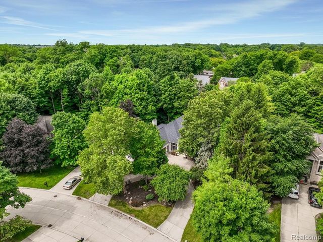 43564 Scenic Lane, Northville, MI 48167