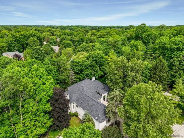 43564 Scenic Lane, Northville, MI 48167