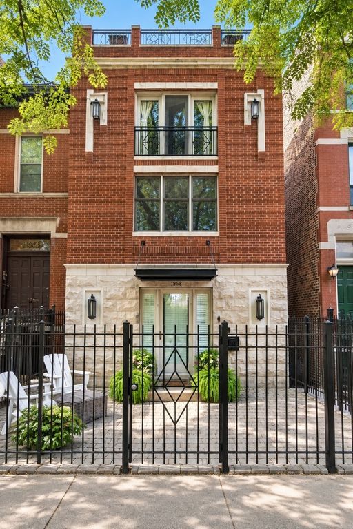 1958 N Bissell Street, Chicago, IL 60614 — exterior