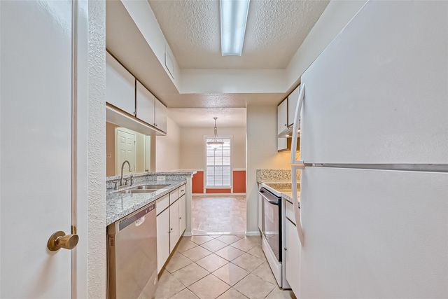 2800 Jeanetta Street 1604, Houston, TX 77063
