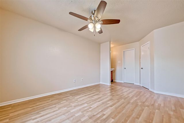 2800 Jeanetta Street 1604, Houston, TX 77063