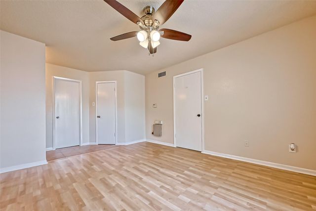 2800 Jeanetta Street 1604, Houston, TX 77063