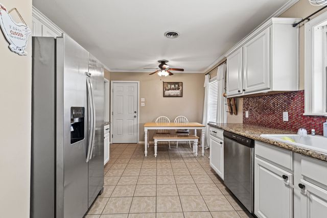 2907 Acadia St., Marshall, TX 75672