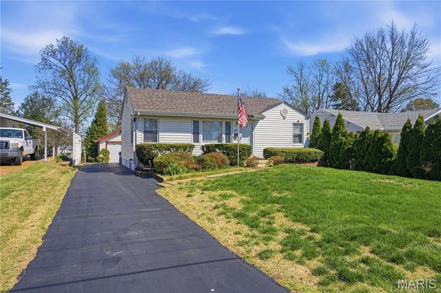 2206 Wengler Avenue, Overland, MO 63114