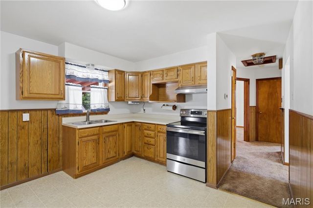 2206 Wengler Avenue, Overland, MO 63114