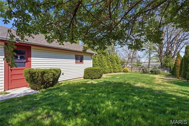 2206 Wengler Avenue, Overland, MO 63114