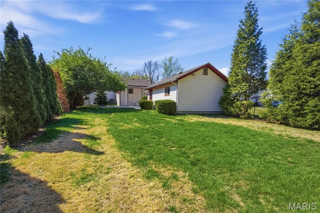 2206 Wengler Avenue, Overland, MO 63114