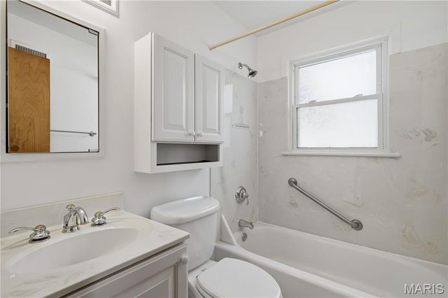 2206 Wengler Avenue, Overland, MO 63114