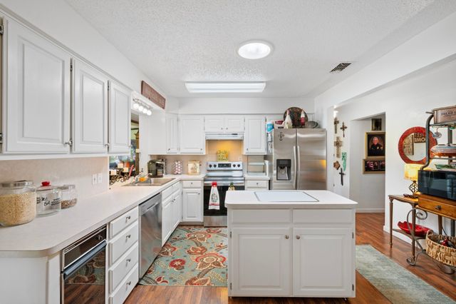 1802 Long Creek Court, Granbury, TX 76049
