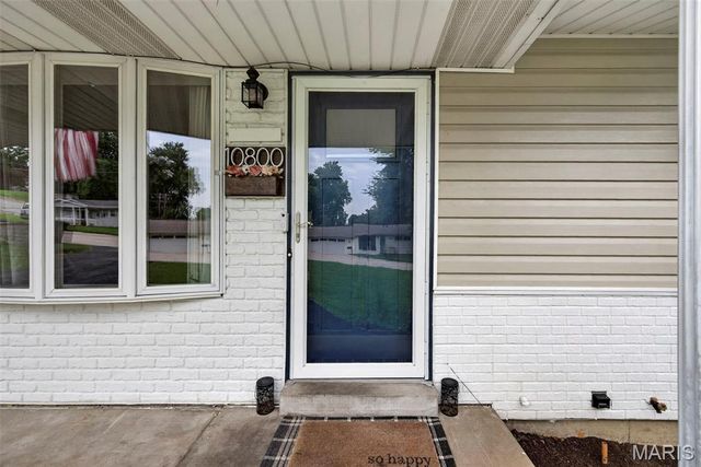 10800 Hobday Avenue, St Ann, MO 63074
