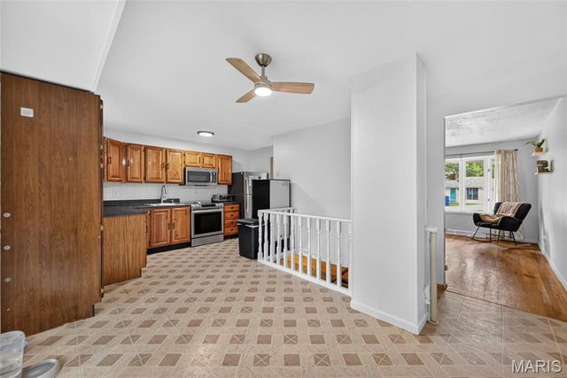 10800 Hobday Avenue, St Ann, MO 63074