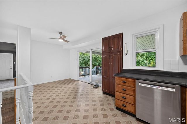 10800 Hobday Avenue, St Ann, MO 63074