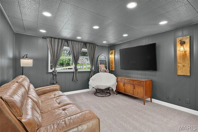 10800 Hobday Avenue, St Ann, MO 63074