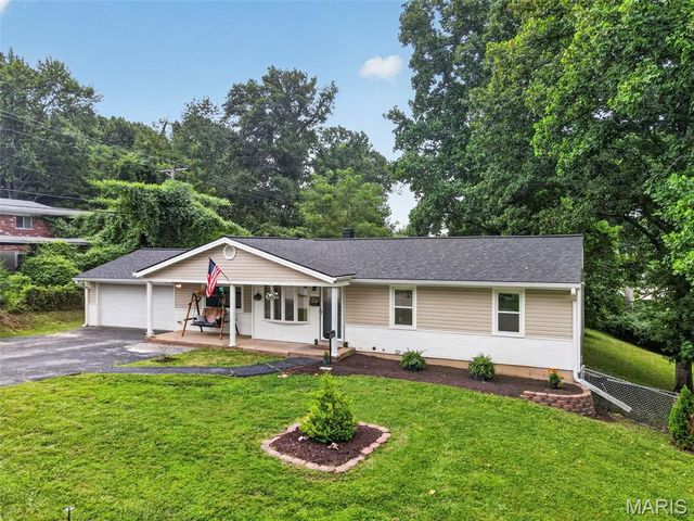 10800 Hobday Avenue, St Ann, MO 63074