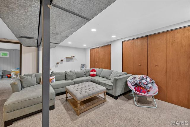 10800 Hobday Avenue, St Ann, MO 63074