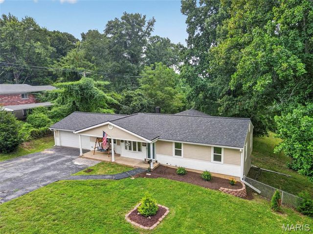 10800 Hobday Avenue, St Ann, MO 63074