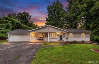 10800 Hobday Avenue, St Ann, MO 63074