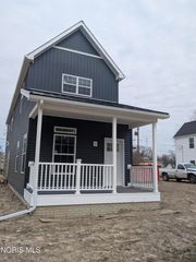 439 Maumee Avenue, Toledo, OH 43609