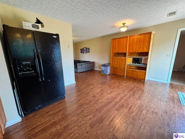 110 King Arthur Circle, Elizabethtown, KY 42701