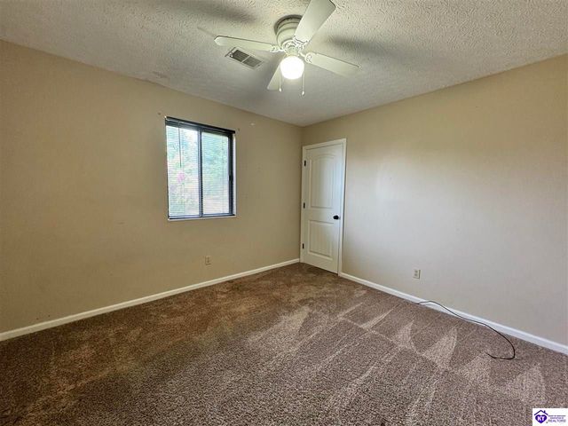 110 King Arthur Circle, Elizabethtown, KY 42701