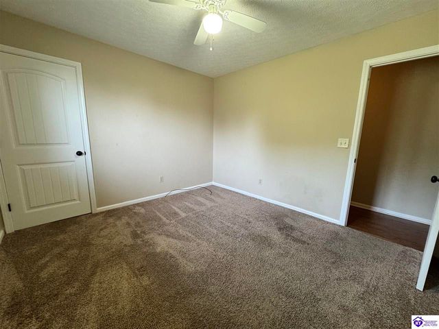 110 King Arthur Circle, Elizabethtown, KY 42701