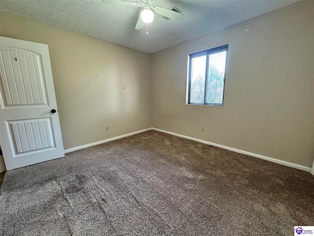 110 King Arthur Circle, Elizabethtown, KY 42701