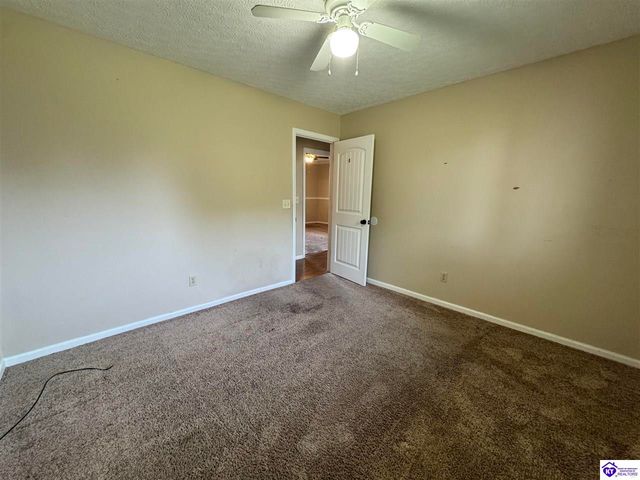 110 King Arthur Circle, Elizabethtown, KY 42701