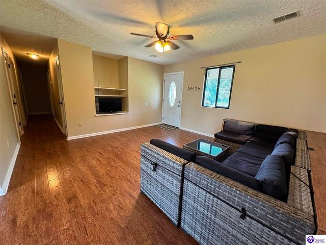 110 King Arthur Circle, Elizabethtown, KY 42701